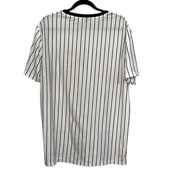 Shein Large White & Black Striped T-Shirt With Heart Embroidery - Picture 2 of 6